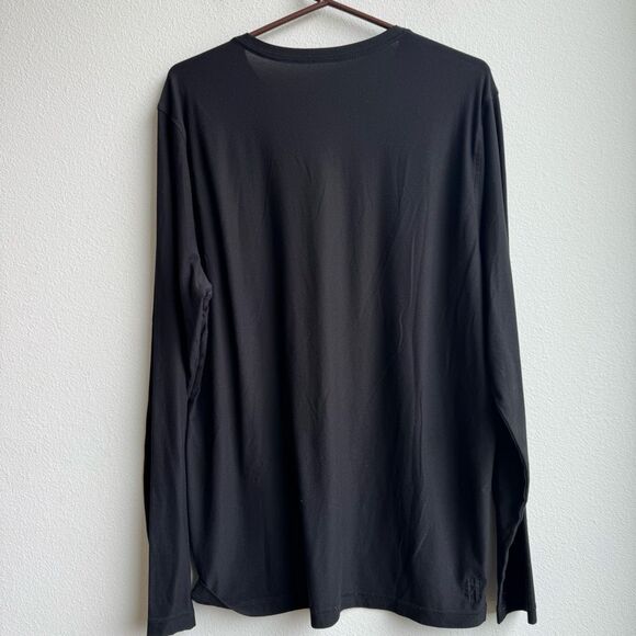Vuori Size Large Bundle of Three Strato T Shirt Black Taupe Short Long Sleeve - Picture 11 of 13